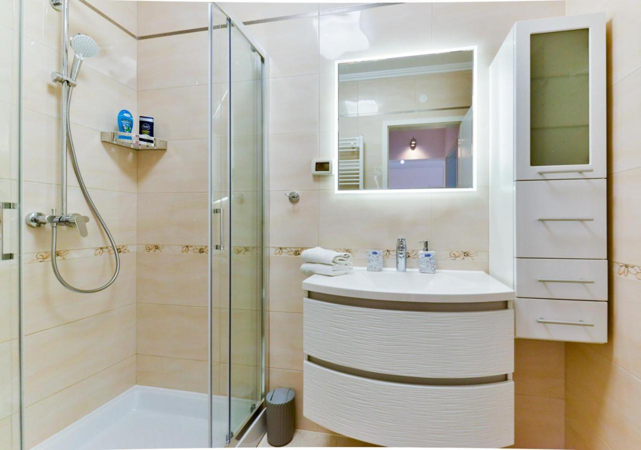 Apartments Leona Umag Kültér fotó