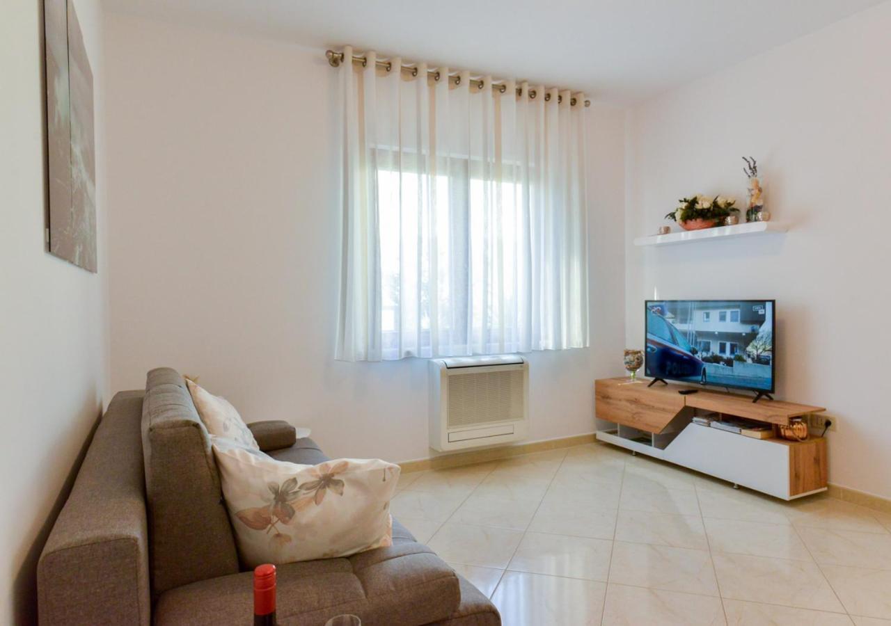 Apartments Leona Umag Kültér fotó